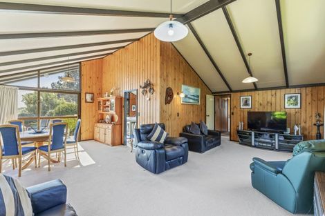 Photo of property in 19 Caledonia Place, Highlands Park, New Plymouth, 4312