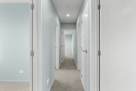 Photo of property in 8b Mackworth Street, Woolston, Christchurch, 8062