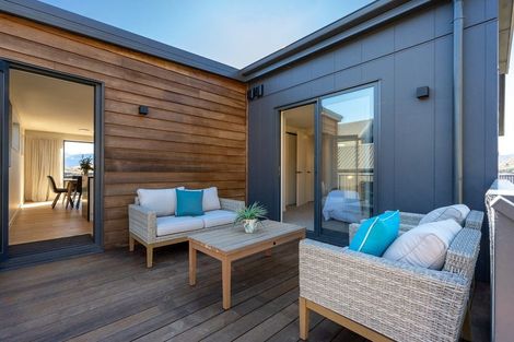 Photo of property in 104 Spur Ridge Rise, Jacks Point, 9371