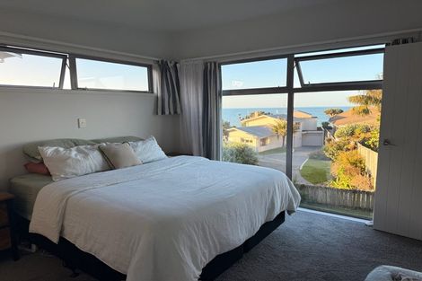 Photo of property in 16 Motukari Place, Onaero, Waitara, 4383