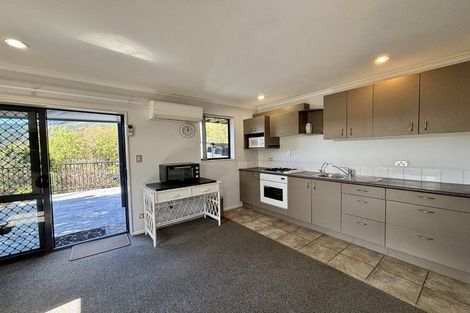 Photo of property in 13 Ranui Street, Waikawa, Picton, 7220