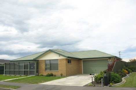 Photo of property in 2/19 Thistledown Place, Woolston, Christchurch, 8062