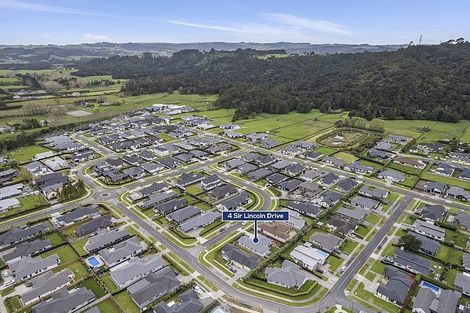 Photo of property in 4 Sir Lincoln Drive, Kumeu, 0810