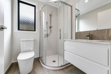 Photo of property in 73 Waruhia Crescent, Rototuna North, 3281