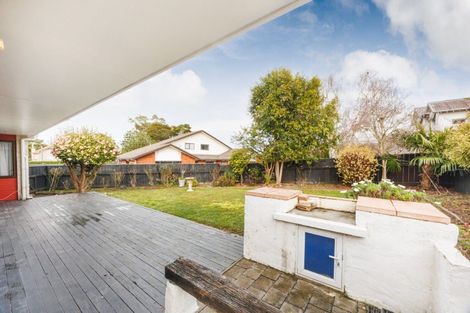 Photo of property in 14 Fraser Court, Roslyn, Palmerston North, 4414