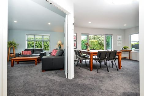 Photo of property in 24 Coleraine Drive, Rototuna, Hamilton, 3210