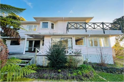 Photo of property in 572 Beach Road, Rothesay Bay, Auckland, 0630