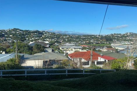 Photo of property in 87 Miramar North Road, Miramar, Wellington, 6022