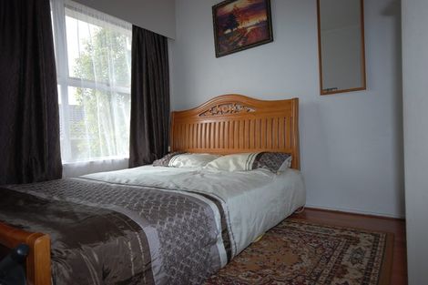 Photo of property in 1/10 Anne Road, Hillcrest, Auckland, 0627