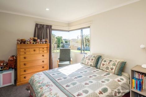 Photo of property in 3 Millennium Hill, Paraparaumu, 5032