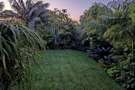 Photo of property in 23 Glucina Avenue, West Harbour, Auckland, 0618