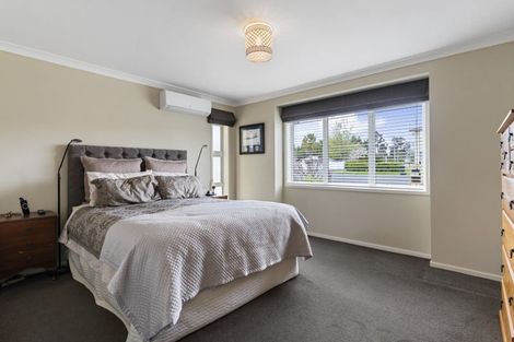 Photo of property in 2 Crabb Fields Lane, Riverhead, 0820