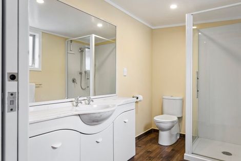 Photo of property in 2 Emily Street, Riverdale, Gisborne, 4010