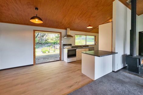 Photo of property in 18 Flinders Road, Heathcote Valley, Christchurch, 8022