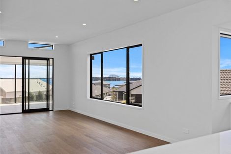 Photo of property in 10 Winspear Place, Omokoroa, 3114