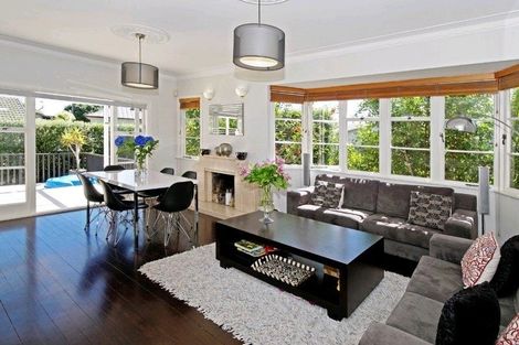 Photo of property in 1/35 Tirotai Crescent, Westmere, Auckland, 1022