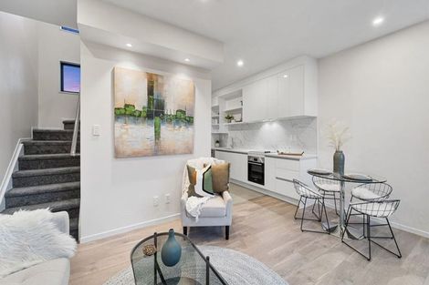 Photo of property in 8/144 Titirangi Road, New Lynn, Auckland, 0600