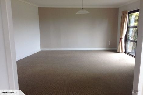 Photo of property in 421 Mangorei Road, Highlands Park, New Plymouth, 4312