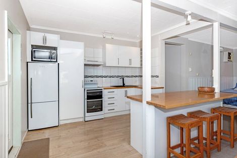 Photo of property in 51 Salisbury Road, Awapuni, Gisborne, 4010