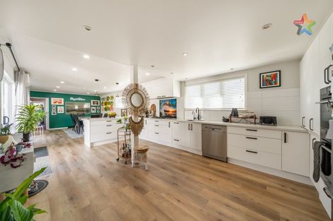 Photo of property in 7 Hine Road, Wainuiomata, Lower Hutt, 5014