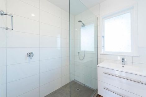 Photo of property in 59 Hanlon Crescent, Narrow Neck, Auckland, 0624