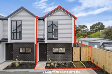 Photo of property in 66e Royal View Road, Te Atatu South, Auckland, 0610