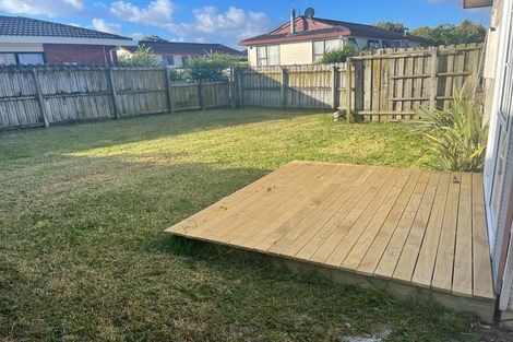 Photo of property in 28 Trimdon Street, Randwick Park, Auckland, 2105