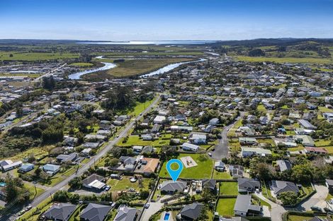Photo of property in 9 St Julia Court, Helensville, 0800