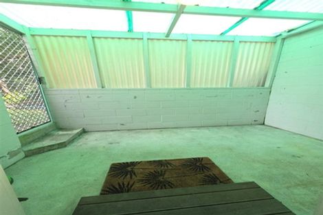Photo of property in 2/67 Titirangi Road, New Lynn, Auckland, 0600