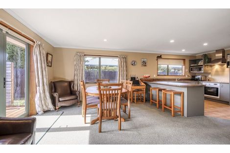 Photo of property in 7b Matson Close, Rangiora, 7400