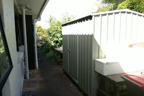 Photo of property in 33 Olena Avenue, Sunnyhills, Auckland, 2010