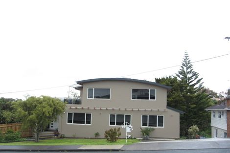 Photo of property in 2/13 Beach Road, Mellons Bay, Auckland, 2014