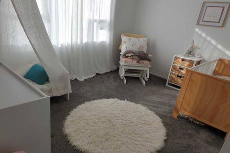 Photo of property in 1/28 Kestrel Heights, Arkles Bay, Whangaparaoa, 0932