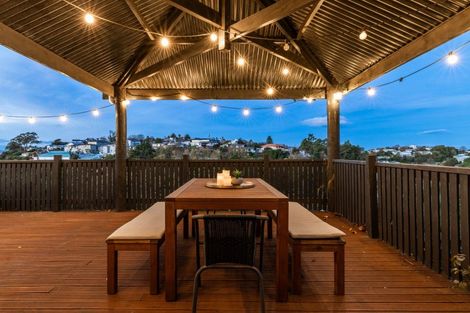 Photo of property in 23 Fitzroy Road, Bluff Hill, Napier, 4110