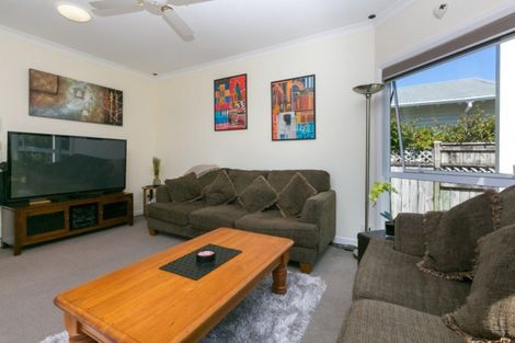 Photo of property in 121 Lemon Street, New Plymouth, 4312
