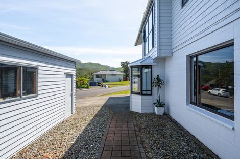 Photo of property in 1 Terrys Place, Kelson, Lower Hutt, 5010
