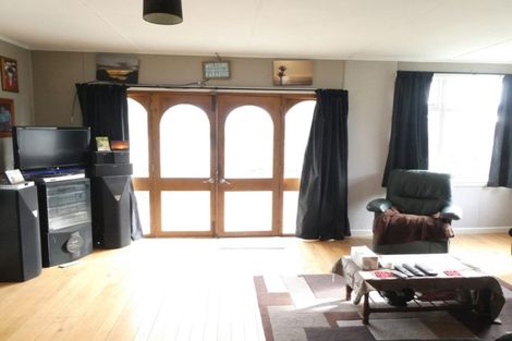 Photo of property in 1 Curtis Street, Hector, 7822