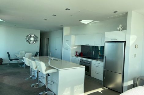 Photo of property in Sentinel Apartments, 1901/3 Northcroft Street, Takapuna, Auckland, 0622