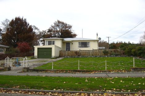Photo of property in 19 Forest Street, Tapanui, 9522