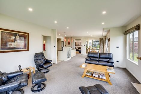 Photo of property in 19 Kapiti Drive, Poraiti, Napier, 4112