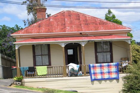 Photo of property in 28 Buchanan Street, Kingsland, Auckland, 1021