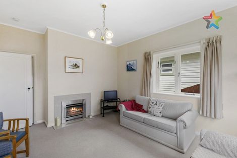 Photo of property in 28 Trafalgar Street, Waiwhetu, Lower Hutt, 5010