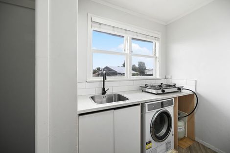 Photo of property in 10 Bremridge Place, Melville, Hamilton, 3206