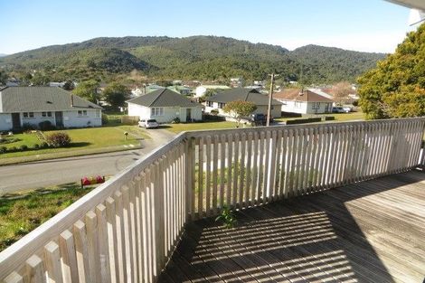 Photo of property in 14 Masters Street, Greymouth, 7805