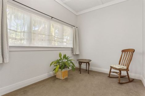 Photo of property in 1/18 Gill Avenue, Te Atatu Peninsula, Auckland, 0610