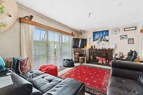 Photo of property in 64 Wedgwood Avenue, Mangere East, Auckland, 2024