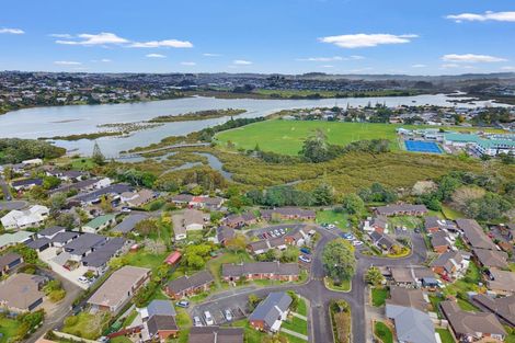 Photo of property in 10 Fantail Court, Orewa, 0931