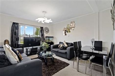 Photo of property in 6 Gordon Road, Papatoetoe, Auckland, 2025