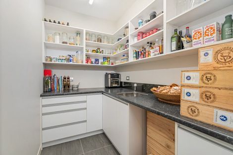 Photo of property in 8 Sara Way, Whitianga, 3510