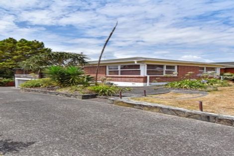 Photo of property in 34 Lawrence Crescent, Hillpark, Auckland, 2102